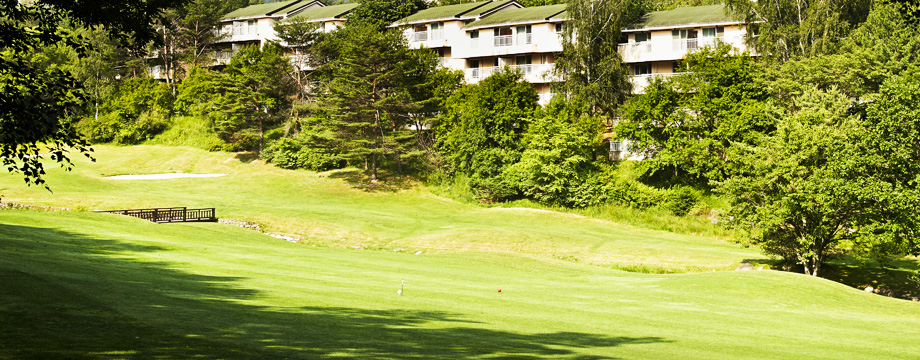 Yongpyong 9 Golf Club Course HOLE 1 : PAR 4 HDCP 2