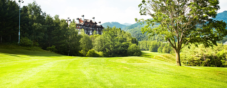 Yongpyong 9 Course HOLE 4 : PAR 5 HDCP 3