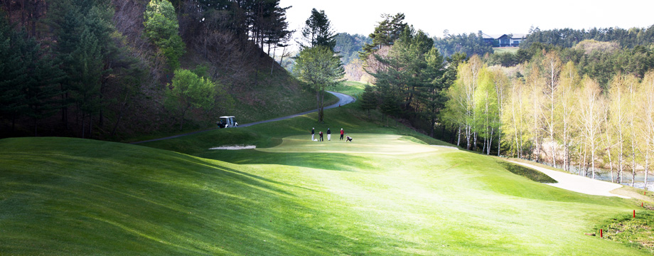 Yongpyong Golf Club Kangnaru HOLE 2 : PAR 3 HDCP 6