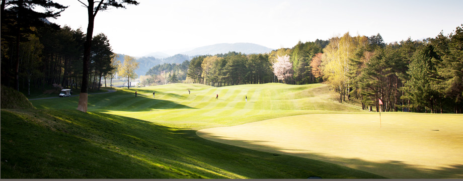 YongPyong Country Club Kangnaru HOLE 4 : PAR 3 HDCP 10