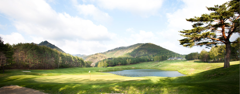 YongPyong Country Club Sanmaru HOLE 8 : PAR 5 HDCP 13