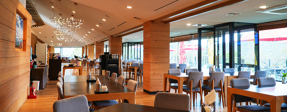 용평 클럽하우스 전경 이미지