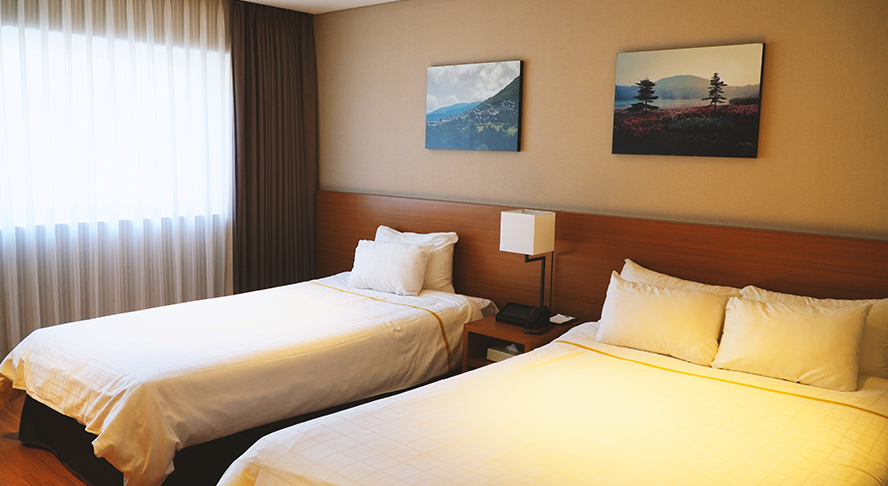 본관 DELUXE FAMILY TWIN